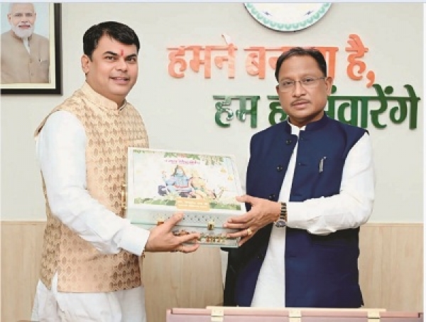 विष्णुदेव साय को दया सिंह ने बाबा की बारात में शामिल होने दिया आमंत्रण