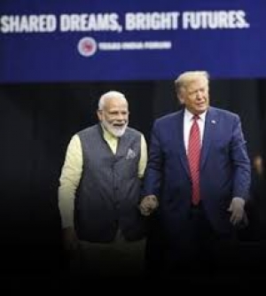 भारत पर ट्रंप की टिप्पणी के बाद ट्विटर पर ट्रेंड करने लगा "Howdy, Modi!"