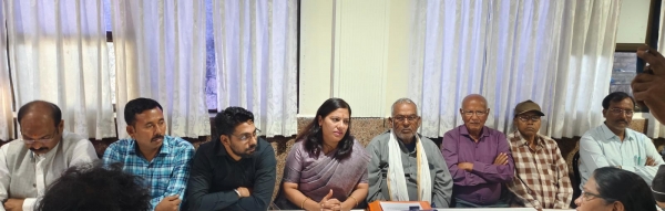 कैलाश नगर में शासकीय भूमि बचाने मोहल्लेवासी अनिश्चितकालीन धरने पर, छह दिन बाद प्रशासन ने दिलाया समाधान