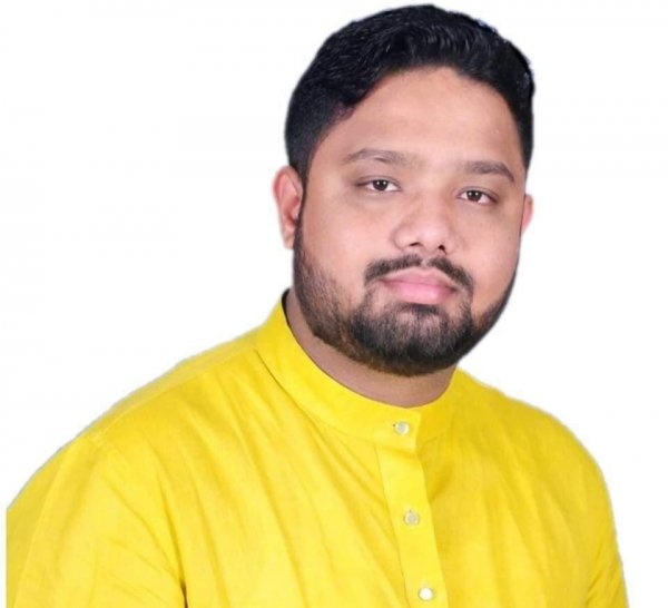 आपदा में अवसर ढूंढने वाले जनपद उपाध्यक्ष सुब्रतो विश्वास ओछी राजनीति छोड़ लोगों की मदद करें- जिशान कुरैशी