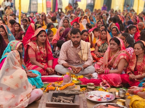 शिव कथा के अंतिम दो दिवसों में शिवमय हुआ ग्राम चिंगरी शिव-पार्वती विवाह से लेकर महाप्रसाद तक, भक्ति और दिव्यता में डूबे हजारों श्रद्धालु