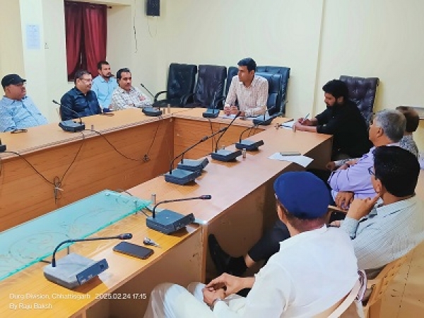 शहर को सुंदर बनाने में निगम कमिश्नर ने व्यापारियों से मांगा सहयोग,सभी व्यपारियों ने दिए अपने-अपने सुझाव देकर बनाई अपनी सहमति: