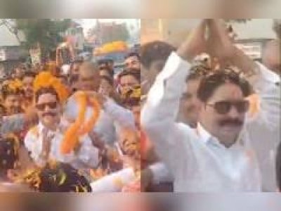 पैरोल पर बाहर आए पूर्व विधायक ने JDU उम्मीदवार के लिए किया मेगा रोड शो