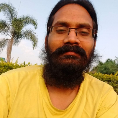 *कोरोना काल में डॉक्टर पर बड़ी कार्रवाई...*  *मालखरौदा CHC के डॉ संतोष पटेल FIR दर्ज....*