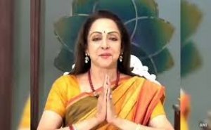 "मैं खुद को भगवान श्रीकृष्ण की 'गोपी' मानती हूं" : मथुरा से बीजेपी सांसद हेमा मालिनी