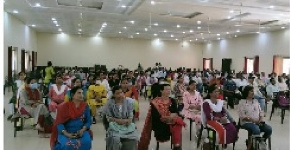 व्यायाम शिक्षकों की बैठक संपन्न