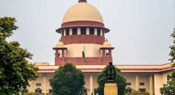 सुप्रीम कोर्ट में आज कई अहम मामलों पर सख्त रुख, महिलाओं की सुरक्षा से UPI शुल्क और स्कूल नीति तक बड़े निर्देश