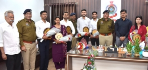होनहारों ने बढ़ाया जिले का मान, पीएससी चयनित प्रतिभागियों का SSP विजय अग्रवाल ने किया सम्मान