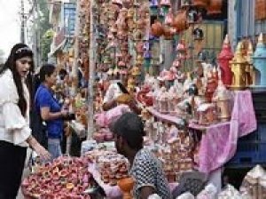 ग्रामीण क्षेत्र के कुम्हारों व छोटे व्यवसायियों को पसरा लगाने आवश्यक सहयोग करने के निर्देश..