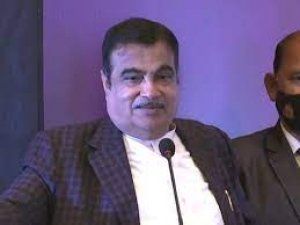 पुलवामा हमले की बरसी : नितिन गडकरी ने शहीदों को किया नमन, कहा- उनका बलिदान देश नहीं भूलेगा