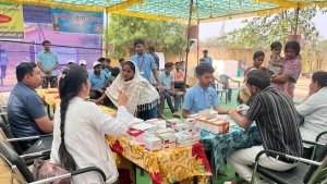 राष्ट्रीय सेवा योजना छात्र संघ द्वारा ग्राम बोड़ेगांव में स्वास्थ्य एवं हार्टफुलनेस शिविर का आयोजन 