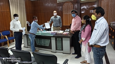 कोरोना संक्रमित पैरामेडिकल स्टाफ  के उपचार हेतु किया जाए अलग व्यवस्था - स्वास्थ्य कर्मचारी संघ