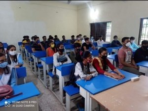 अच्छी खबर: लड़कियों के लिए भी जिले में निशुल्क एन डी ए कोचीन प्रारंभ ...