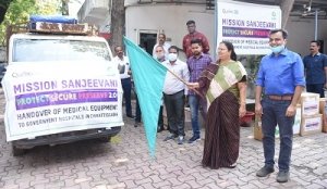 मंत्री  भेंड़िया ने कोरोना की संभावित लहर से निपटने चिकित्सा उपकरणों को झंडी दिखाकर किया रवाना