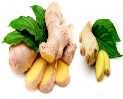 अदरक की चाय के फायदे तो बहुत सुने होंगे, अदरक के पानी की खूबियां जानकर रह जाएंगे हैरान