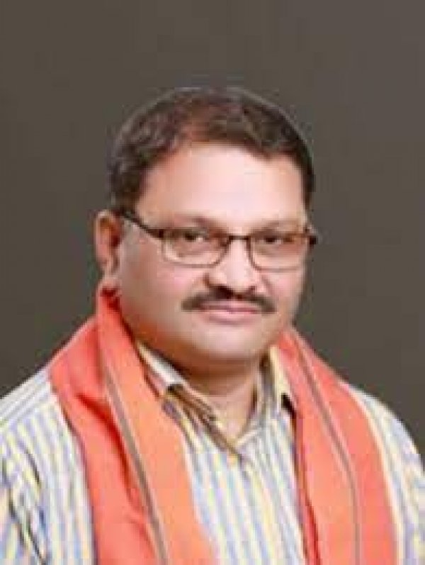 जिला अस्पताल के स्थानांतरण का अफवाह उड़ा कर झूठी वाहवाही लूट रहे हैं कांग्रेसी : संतोष पांडे