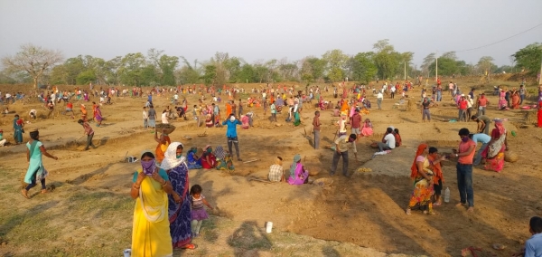 कोरोना काल में  महात्मा गांधी नरेगा बना आजीविका का सहारा,गांव वालों को मिला 51 लाख मानव दिवस का रोजगार