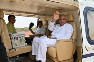 मुख्यमंत्री  भूपेश बघेल भेंट-मुलाकात के दूसरा चरण के लिए बस्तर संभाग के दौरे पर रवाना