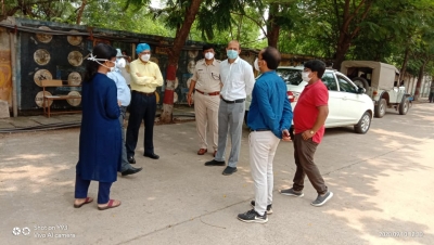 कोविड हास्पीटल शंकराचार्य का संभाग आयुक्त ने किया अधिकारियों के साथ आकस्मिक निरीक्षण