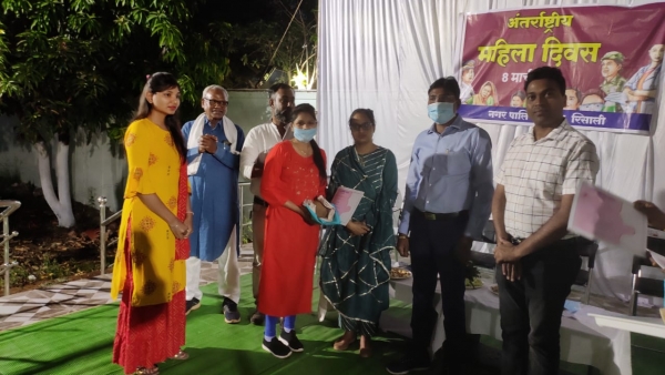 50 महिला अधिकारी-कर्मचारी सम्मानित , महिलाओं पर दोहरी जिम्मेदारी - डिप्टी कलेक्टर ज्योति