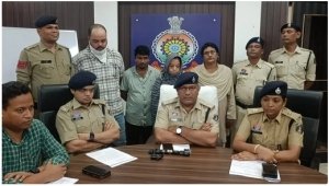 देह व्यापार : मकान मालकीन सहित दो लोग गिरफ्तार ग्राहक भेजकर पुलिस ने रंगे हाथों पकड़ा