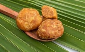 सर्दियों में गुड़ खाने के होते हैं बहुत फायदे, अब से खाना कर दीजिए शुरू