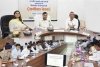 शासन की कल्याणकारी योजनाओं का क्रियान्वयन जमीनी स्तर पर करते हुए अंतिम व्यक्ति तक लाभ पहुंचाना सुनिश्चित करें- प्रभारी मंत्री श्री लखनलाल देवांगन