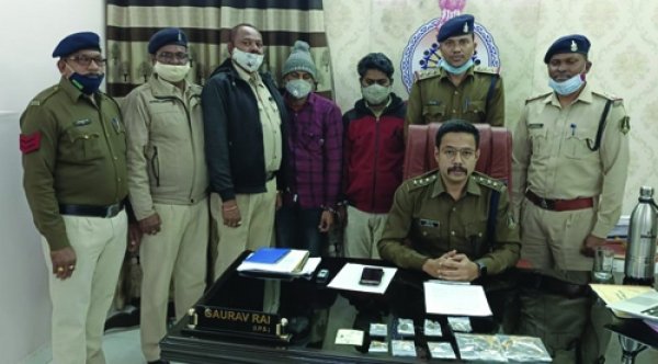 पुलिस को मिली बड़ी सफ लता, गिरफ्त में आये 75 मामलो के चोरी के आदतन आरोपी