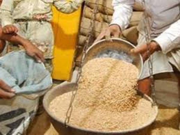 पात्र राशन कार्डधारियों को राशन का नियमित वितरण