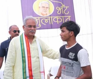 थोडा, थांगता और एथेलिमा फाइटिंग गेम्स के खिलाड़ी को दो लाख रुपये की आर्थिक सहायता