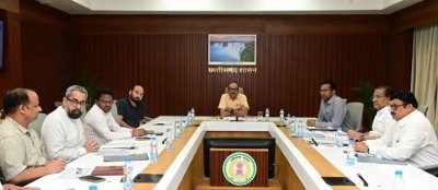 ई-ऑफिस और समयबद्ध उपस्थिति में उत्कृष्ट प्रदर्शन करने वाले अधिकारी-कर्मचारी सम्मानित