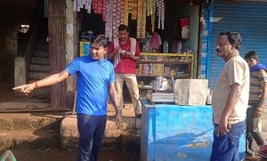 निगम आयुक्त प्रकाश सर्वे ने निरीक्षण के दौरान सफाई व्यवस्था और भी बेहतर करने के लिए निर्देश दिए