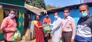 छत्रपति शिवाजी,गुरुगोविंद सिंह ,अम्बेडकर, रवींद्रनाथ टैगोर वार्ड में भाजपा पदाधिकारियो ने कोविड काल मे किया हरी सब्जी का सहयोग
