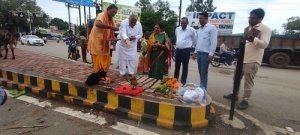 ठगड़ाबांध ओवरब्रिज पर डिवाइडर निर्माण का विधायक ने किया भूमिपूजन