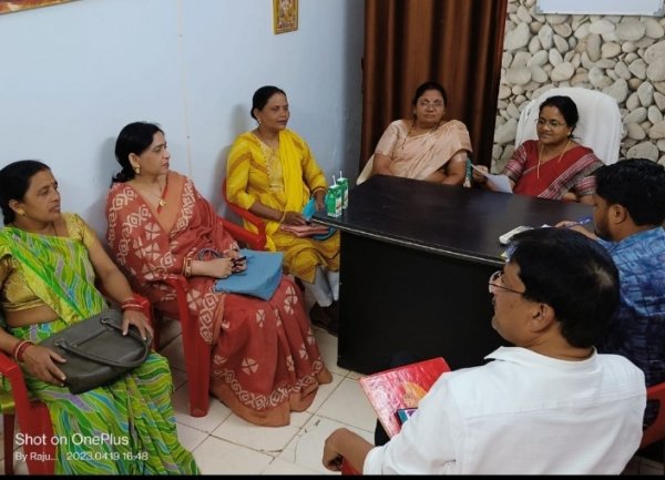 पर्यावरण एवं उद्यानिकी प्रभारी सत्यवती वर्मा ने ली विभागीय समिति के सदस्यों के साथ बैठक