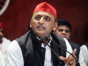 मुलायम सिंह यादव के परिवार के ये 5 सदस्य हैं मैदान में, जानें कौन कहां से लड़ रहा है चुनाव