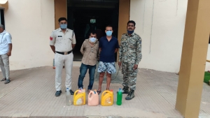 शहर मे अवैध रूप से शराब बिक्री करने वाले के खिलाफ कोतवाली पुलिस ने  की आबकारी एक्ट के तहत कार्यवाही