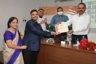 अच्छे अंकों के साथ अच्छा इंसान होने से मिलती है  जीवन में सफ लता: डीजीपी अवस्थी