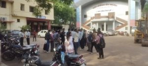 दुर्ग निगम : जनप्रतिनिधियों की आड़ में प्रशासन पर रौब: सहायक राजस्व अधिकारी से बदसलूकी, आयुक्त के लिए भी बोले अपशब्द
