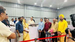 दुर्ग की बेटी पदक विजेता वेदिका ख़ुशी को मुख्यमंत्री ने दिया आशीर्वाद