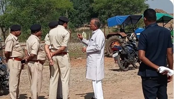 रूद्रा के 11 वर्षीय मासूम समीर साहू के हत्यारे को जल्द पकडऩे गृहमंत्री ने दिये पुलिस को निर्देश