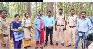 महाविद्यालय के समस्त स्टाफ को एक दिवसीय भ्रमण कराया गया