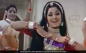 हर दौर में हिट आशा पारेख का यह गाना, शेफाली जरीवाला भी मचा चुकी हैं धूम