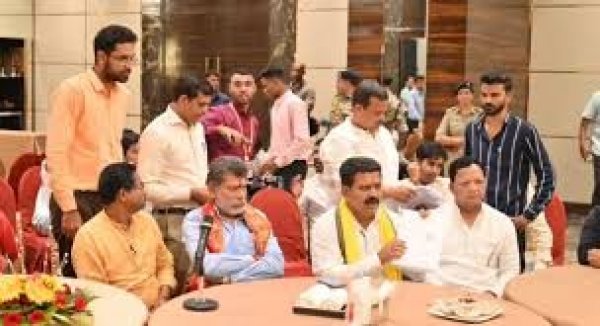 माओवादी बताएं अपनी पुनर्वास नीति में वह क्या चाहते हैं -  उपमुख्यमंत्री