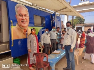 मॉर्निंग विजिट के दौरान मोबाइल मेडिकल यूनिट का जोन आयुक्त ने किया निरीक्षण