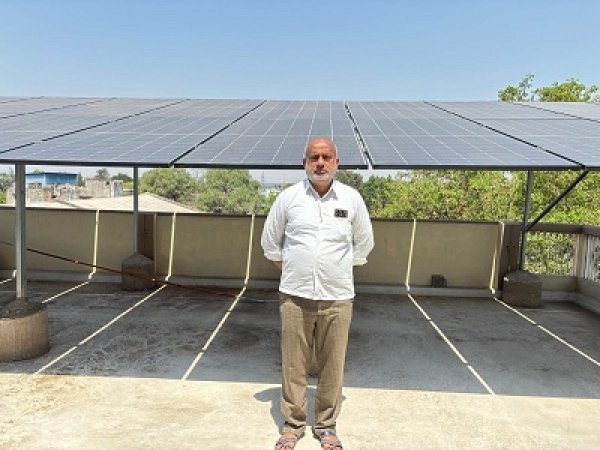 प्रधानमंत्री सूर्यघर मुफ्त बिजली योजना सौर ऊर्जा अक्षय ऊर्जा के उपयोग की एक बेहतरीन मिसाल