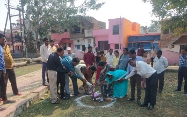 महापौर ने किया लखोली संजय नगर में सामुदायिक भवन का लोकार्पण एवं उद्यान का भूमिपूजन व लखोली दुर्गा चौक में हुआ सामुदायिक भवन का भूमिपूजन