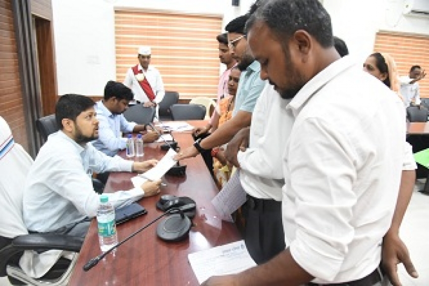 जनदर्शन में उभरी जमीनी समस्याएं: भारतमाला सिक्सलेन से 100 किसान परेशान, सीवरेज जाम और पट्टा विवाद भी गरमाए