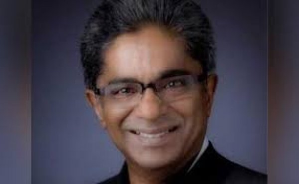 अदालत ने बिचौलिये राजीव सक्सेना को अंतरिम जमानत दी