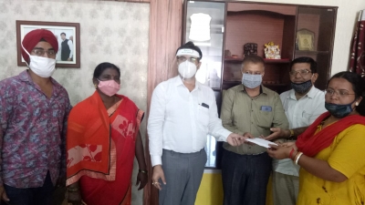 महापौर की पहल पर लगातार मिल रहा गौठान को दान ,सिंधी जनरल पंचायत ने गौठान के लिए दिये पचास हजार